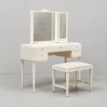 1263 4368 DRESSING TABLE